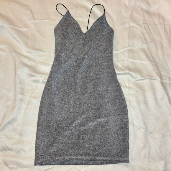 H&M Divided silver glitter v cut thin strap bodycon dress - Picture 3 of 7